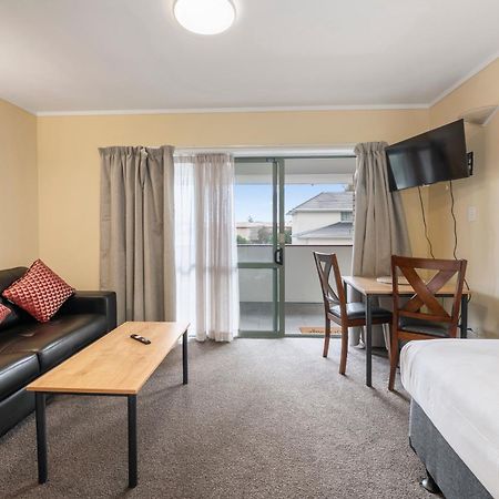 Fenton Court Motel Rotorua Exteriör bild