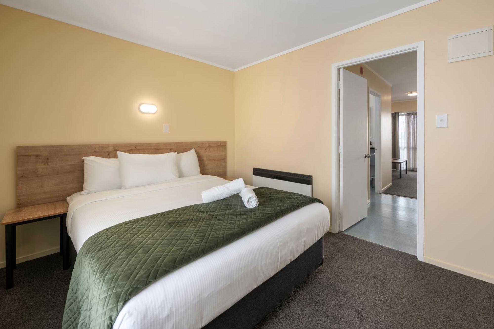 Fenton Court Motel Rotorua Exteriör bild