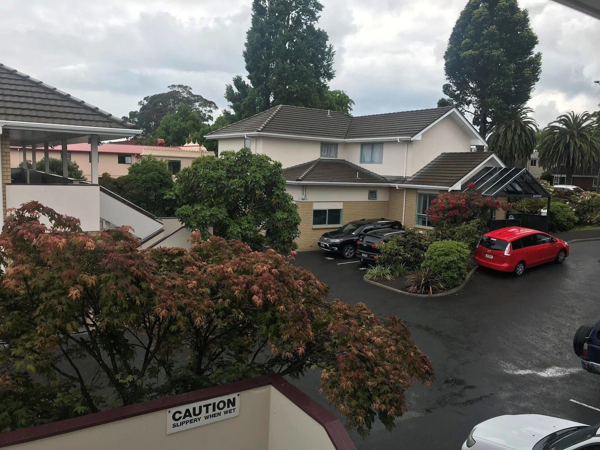Fenton Court Motel Rotorua Exteriör bild